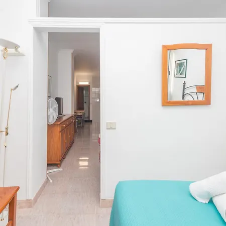 Lightbooking Junto A La Playa Canteras * Las Palmas de Gran Canaria